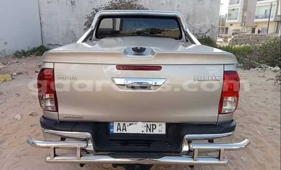 Acheter Occasion Voiture Toyota Hilux Gris à Dakar, Dakar Acheter Occasion Voiture Toyota Hilux Gris à Dakar, Dakar