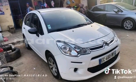Dieundeu Occasion Citroen C3 White Auto in Dakar in Dakar Dieundeu Occasion Citroen C3 White Auto in Dakar in Dakar