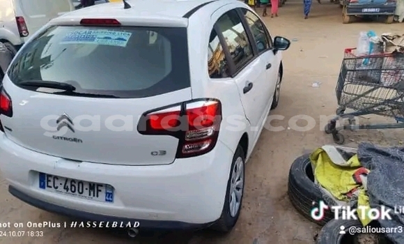 Dieundeu Occasion Citroen C3 White Auto in Dakar in Dakar Dieundeu Occasion Citroen C3 White Auto in Dakar in Dakar