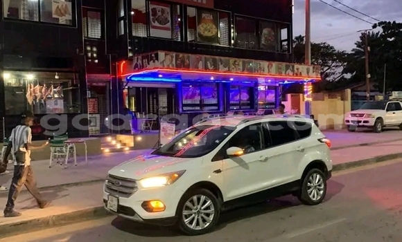 Acheter Occasion Voiture Ford Escape Blanc à Dakar, Dakar