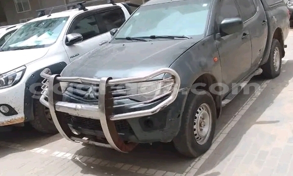 Dieundeu Occasion Mitsubishi L200 Black Auto in Dakar in Dakar Dieundeu Occasion Mitsubishi L200 Black Auto in Dakar in Dakar