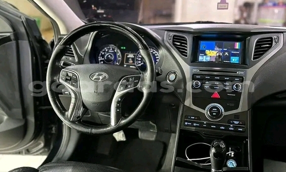 Dieundeu Occasion Hyundai Grandeur Black Auto in Dakar in Dakar Dieundeu Occasion Hyundai Grandeur Black Auto in Dakar in Dakar