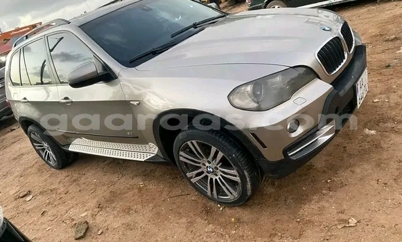 Dieundeu Occasion BMW X5 Silver Auto in Dakar in Dakar Dieundeu Occasion BMW X5 Silver Auto in Dakar in Dakar