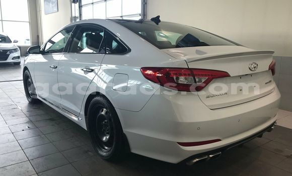 Acheter Occasion Voiture Hyundai Sonata Blanc à Dakar, Dakar Acheter Occasion Voiture Hyundai Sonata Blanc à Dakar, Dakar