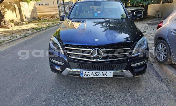 Buy Used Mercedes‒Benz ML–Class Black Car in Dakar in Dakar