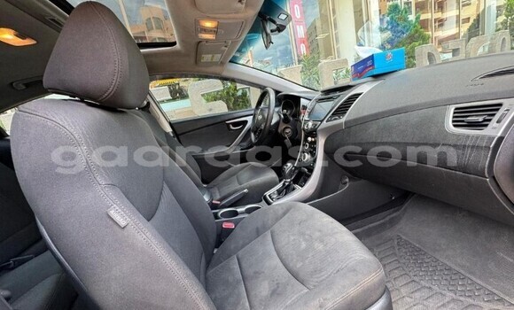 Dieundeu Occasion Hyundai Elantra Silver Auto in Dakar in Dakar Dieundeu Occasion Hyundai Elantra Silver Auto in Dakar in Dakar