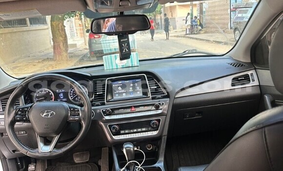 Buy Used Hyundai Sonata White Car in Dakar in Dakar Buy Used Hyundai Sonata White Car in Dakar in Dakar