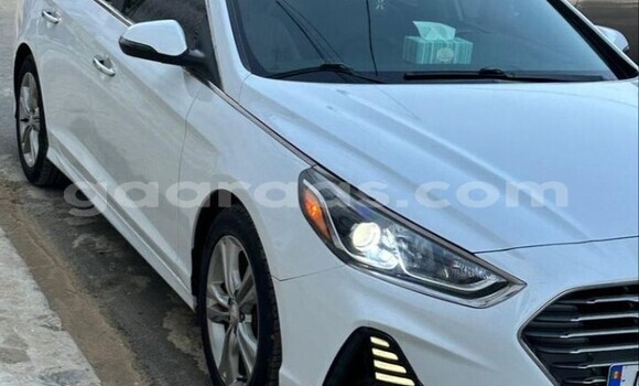 Buy Used Hyundai Sonata White Car in Dakar in Dakar Buy Used Hyundai Sonata White Car in Dakar in Dakar