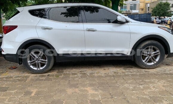 Acheter Occasion Voiture Hyundai Santa Fe Blanc à Dakar, Dakar Acheter Occasion Voiture Hyundai Santa Fe Blanc à Dakar, Dakar