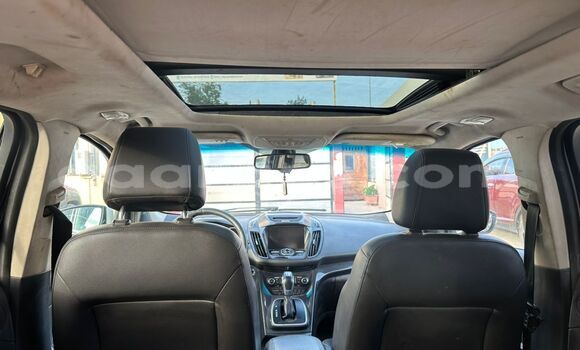 Buy Used Ford Escape White Car in Dakar in Dakar Buy Used Ford Escape White Car in Dakar in Dakar