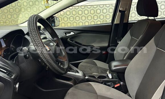 Dieundeu Occasion Ford Focus Red Auto in Dakar in Dakar Dieundeu Occasion Ford Focus Red Auto in Dakar in Dakar