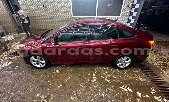 Dieundeu Occasion Ford Focus Red Auto in Dakar in Dakar Dieundeu Occasion Ford Focus Red Auto in Dakar in Dakar