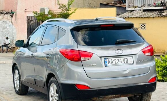 Dieundeu Occasion Hyundai Tucson Silver Auto in Dakar in Dakar Dieundeu Occasion Hyundai Tucson Silver Auto in Dakar in Dakar