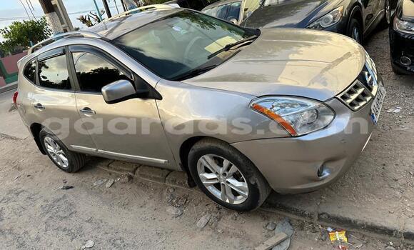 Dieundeu Occasion Nissan Rogue Beige Auto in Dakar in Dakar Dieundeu Occasion Nissan Rogue Beige Auto in Dakar in Dakar