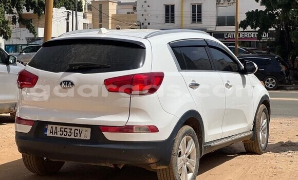 Acheter Occasion Voiture Kia Sportage Blanc à Dakar, Dakar Acheter Occasion Voiture Kia Sportage Blanc à Dakar, Dakar