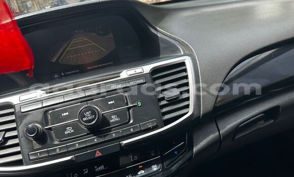 Dieundeu Occasion Honda Accord Black Auto in Dakar in Dakar Dieundeu Occasion Honda Accord Black Auto in Dakar in Dakar