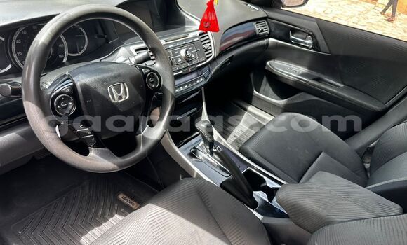 Dieundeu Occasion Honda Accord Black Auto in Dakar in Dakar Dieundeu Occasion Honda Accord Black Auto in Dakar in Dakar