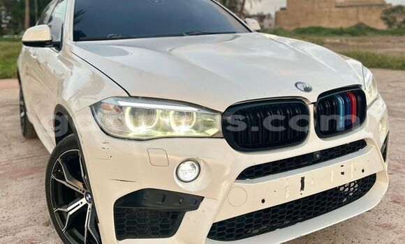 Acheter Occasion Voiture BMW X6 M Blanc à Dakar, Dakar Acheter Occasion Voiture BMW X6 M Blanc à Dakar, Dakar
