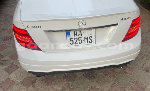 Dieundeu Occasion Mercedes‒Benz C–Class White Auto in Dakar in Dakar Dieundeu Occasion Mercedes‒Benz C–Class White Auto in Dakar in Dakar