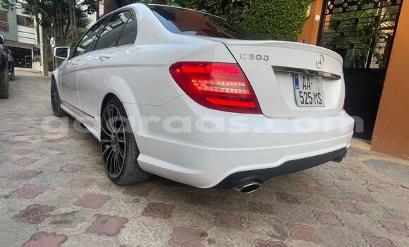 Dieundeu Occasion Mercedes‒Benz C–Class White Auto in Dakar in Dakar Dieundeu Occasion Mercedes‒Benz C–Class White Auto in Dakar in Dakar