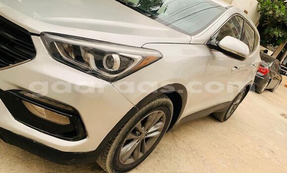Dieundeu Occasion Hyundai Santa Fe Silver Auto in Dakar in Dakar