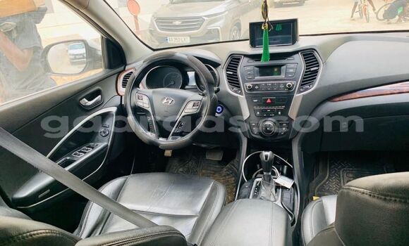 Buy Used Hyundai Santa Fe Silver Car in Dakar in Dakar Buy Used Hyundai Santa Fe Silver Car in Dakar in Dakar