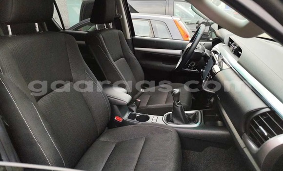 Dieundeu Occasion Toyota Hilux Black Auto in Dakar in Dakar Dieundeu Occasion Toyota Hilux Black Auto in Dakar in Dakar