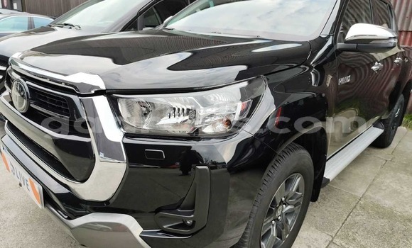 Dieundeu Occasion Toyota Hilux Black Auto in Dakar in Dakar Dieundeu Occasion Toyota Hilux Black Auto in Dakar in Dakar
