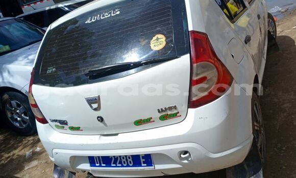 Buy Used Dacia Sandero White Car in Dakar in Dakar Buy Used Dacia Sandero White Car in Dakar in Dakar