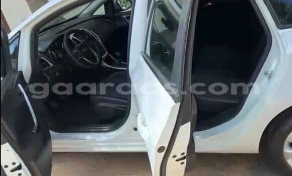 Buy Used Opel Astra White Car in Dakar in Dakar Buy Used Opel Astra White Car in Dakar in Dakar