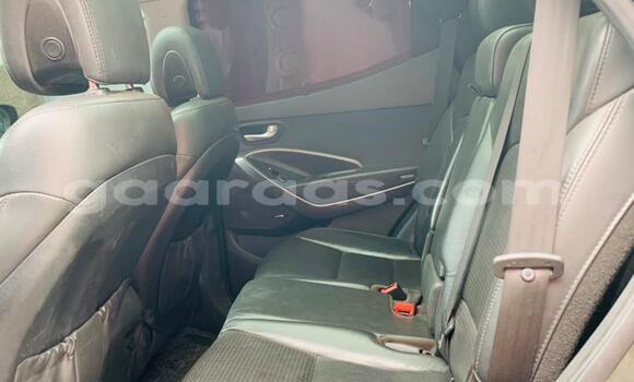 Dieundeu Occasion Hyundai Santa Fe Silver Auto in Dakar in Dakar Dieundeu Occasion Hyundai Santa Fe Silver Auto in Dakar in Dakar