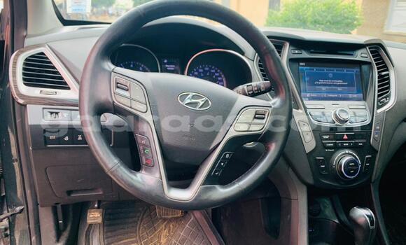 Dieundeu Occasion Hyundai Santa Fe Silver Auto in Dakar in Dakar Dieundeu Occasion Hyundai Santa Fe Silver Auto in Dakar in Dakar