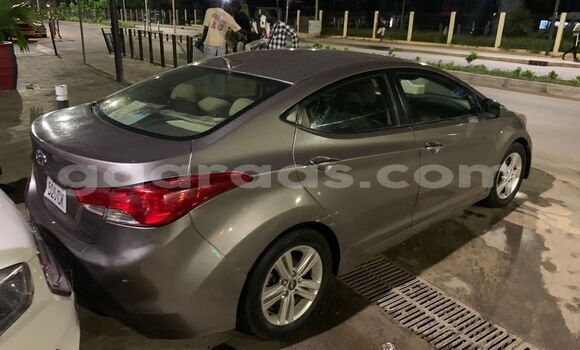 Dieundeu Occasion Hyundai Elantra Beige Auto in Dakar in Dakar Dieundeu Occasion Hyundai Elantra Beige Auto in Dakar in Dakar