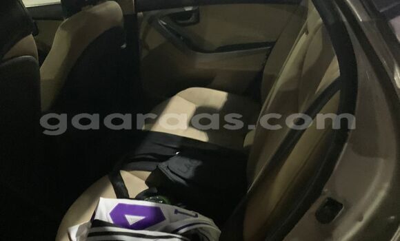 Dieundeu Occasion Hyundai Elantra Beige Auto in Dakar in Dakar Dieundeu Occasion Hyundai Elantra Beige Auto in Dakar in Dakar