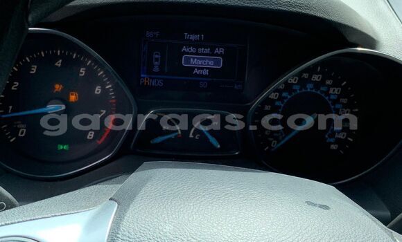 Dieundeu Occasion Ford Escape Green Auto in Dakar in Dakar Dieundeu Occasion Ford Escape Green Auto in Dakar in Dakar