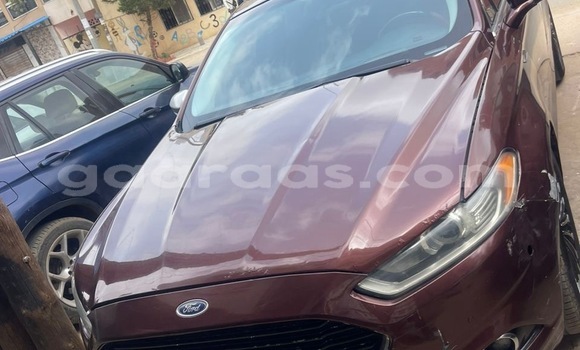 Buy Used Ford Fusion Red Car in Dakar in Dakar