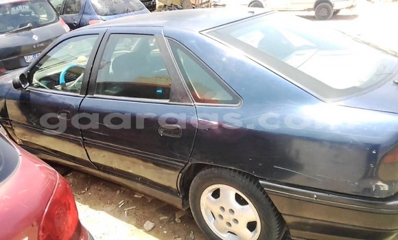 Dieundeu Occasion Renault Safrane Blue Auto in Dakar in Dakar Dieundeu Occasion Renault Safrane Blue Auto in Dakar in Dakar