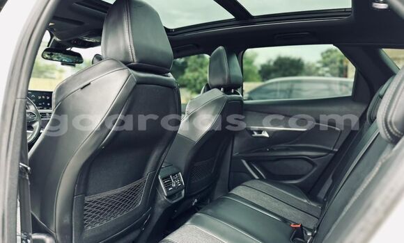 Buy Import Peugeot 3008 White Car in Dakar in Dakar Buy Import Peugeot 3008 White Car in Dakar in Dakar
