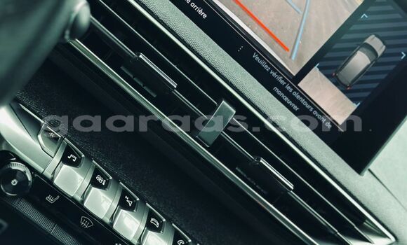 Buy Import Peugeot 3008 White Car in Dakar in Dakar Buy Import Peugeot 3008 White Car in Dakar in Dakar