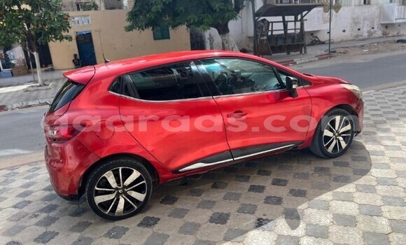 Dieundeu Occasion Renault Clio Red Auto in Dakar in Dakar Dieundeu Occasion Renault Clio Red Auto in Dakar in Dakar