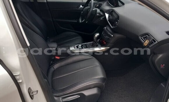 Acheter Occasion Voiture Peugeot 308 Blanc à Dakar, Dakar Acheter Occasion Voiture Peugeot 308 Blanc à Dakar, Dakar