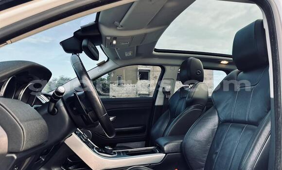 Buy Import Range Rover Evoque White Car in Dakar in Dakar Buy Import Range Rover Evoque White Car in Dakar in Dakar