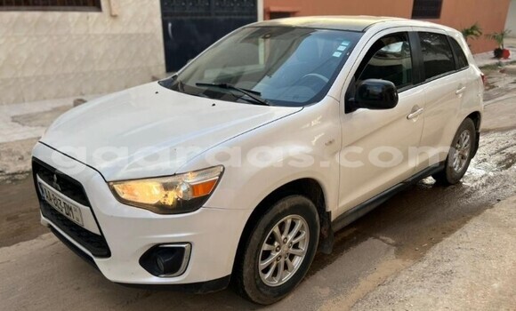 Acheter Occasion Voiture Mitsubishi RVR Blanc à Dakar, Dakar Acheter Occasion Voiture Mitsubishi RVR Blanc à Dakar, Dakar