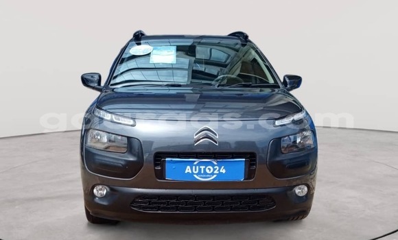 Dieundeu Occasion Citroen C4 Cactus Vert militaire Auto in Dakar in Dakar