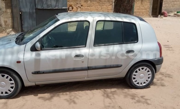 Buy Used Renault Clio Other Car in Kaolack in Kaolack Buy Used Renault Clio Other Car in Kaolack in Kaolack