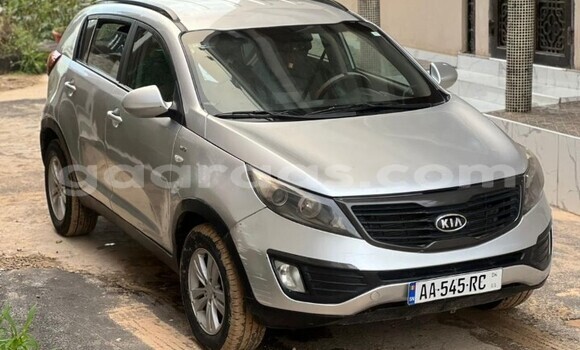 Dieundeu Occasion Kia Sportage Silver Auto in Dakar in Dakar Dieundeu Occasion Kia Sportage Silver Auto in Dakar in Dakar