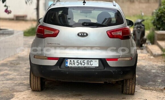 Dieundeu Occasion Kia Sportage Silver Auto in Dakar in Dakar Dieundeu Occasion Kia Sportage Silver Auto in Dakar in Dakar