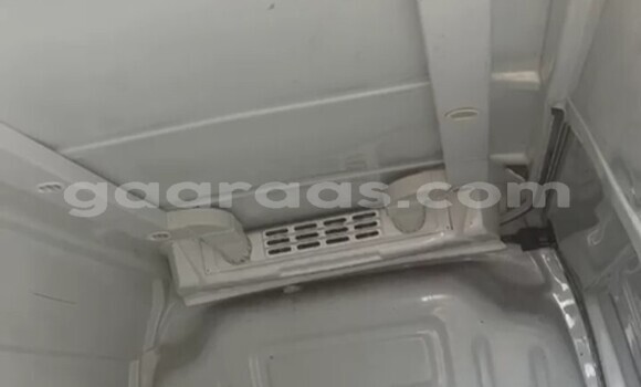 Acheter Occasion Voiture Renault Trafic Blanc à Dakar, Dakar Acheter Occasion Voiture Renault Trafic Blanc à Dakar, Dakar