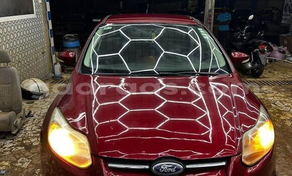 Buy Used Ford Focus Red Car in Dakar in Dakar Buy Used Ford Focus Red Car in Dakar in Dakar