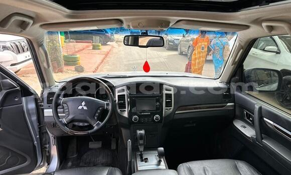 Acheter Neuf Voiture Mitsubishi Pajero Beige à Dakar, Dakar Acheter Neuf Voiture Mitsubishi Pajero Beige à Dakar, Dakar